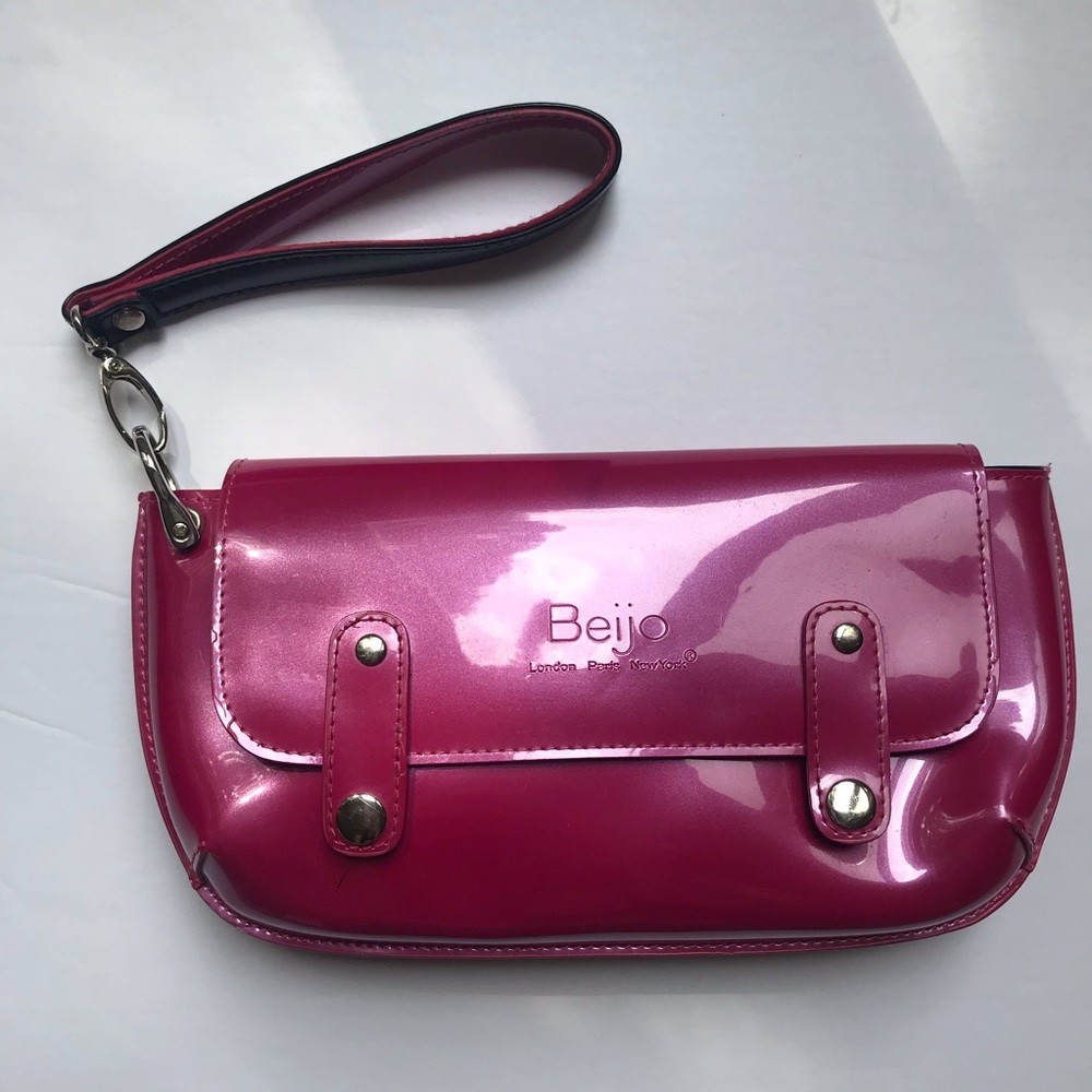 Beijo Pink Wristlet/Clutch